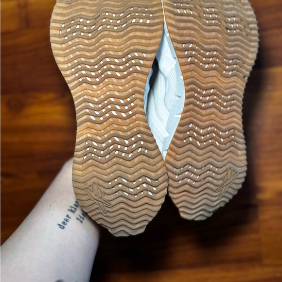 Reebok White Woman Sneakers - Picture 6 of 7